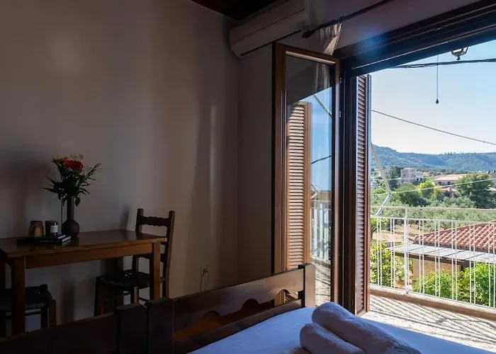 Chrysanthi Kardhamili